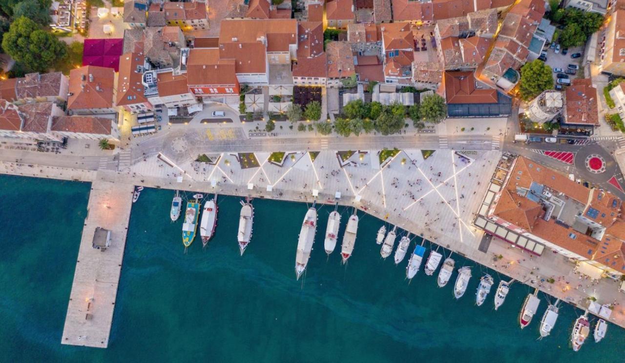 City Square Apartment Poreč Buitenkant foto