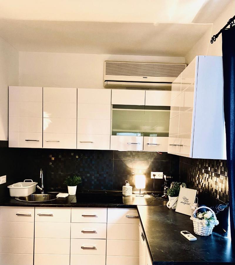 City Square Apartment Poreč Buitenkant foto